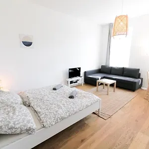  Апартаменты Living - Hasnerstrasse Австрия